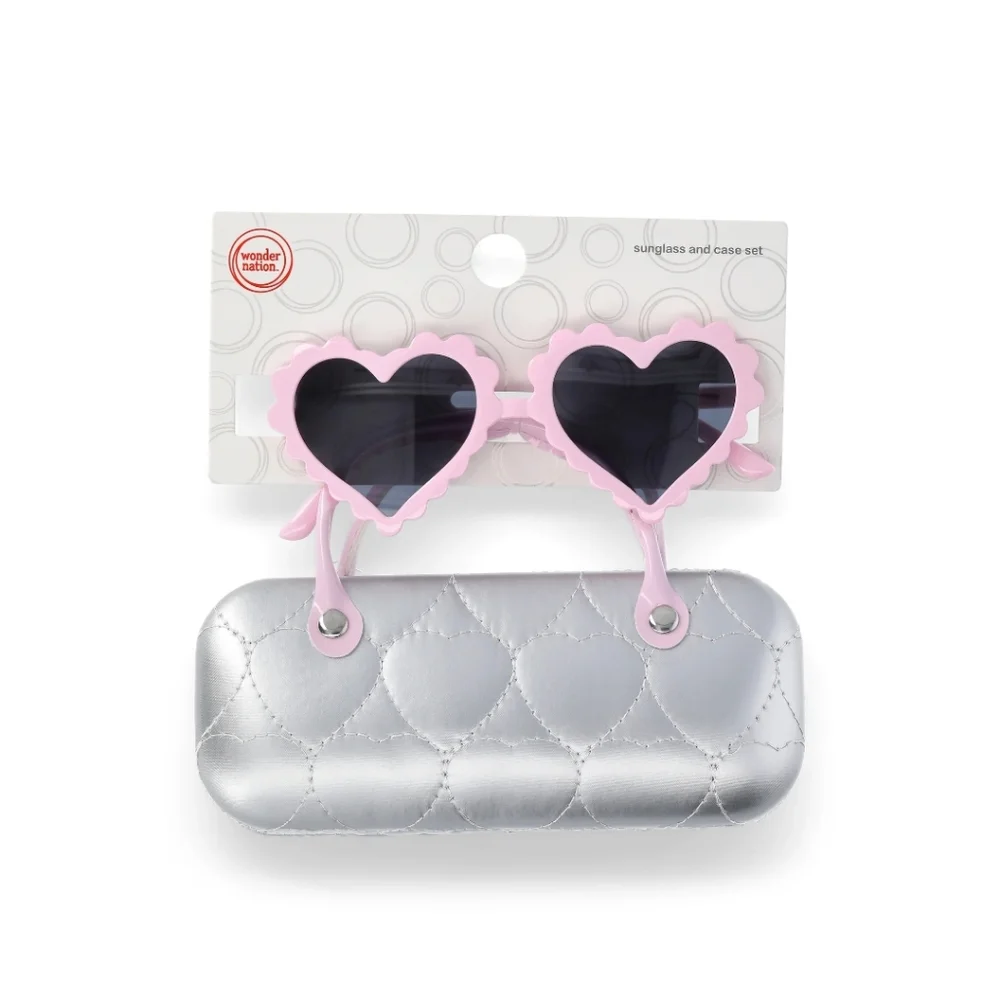 💣♡Wonder Nation Heart Shaped Sunglasses with Quilted Case